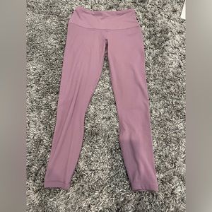 Dark fuchsia capri leggings